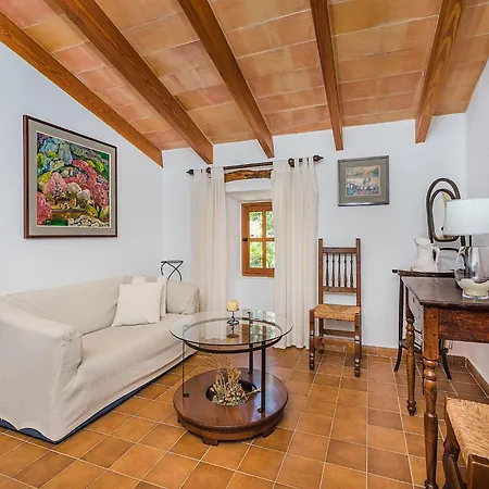 Villa Mountain With Large Pool *